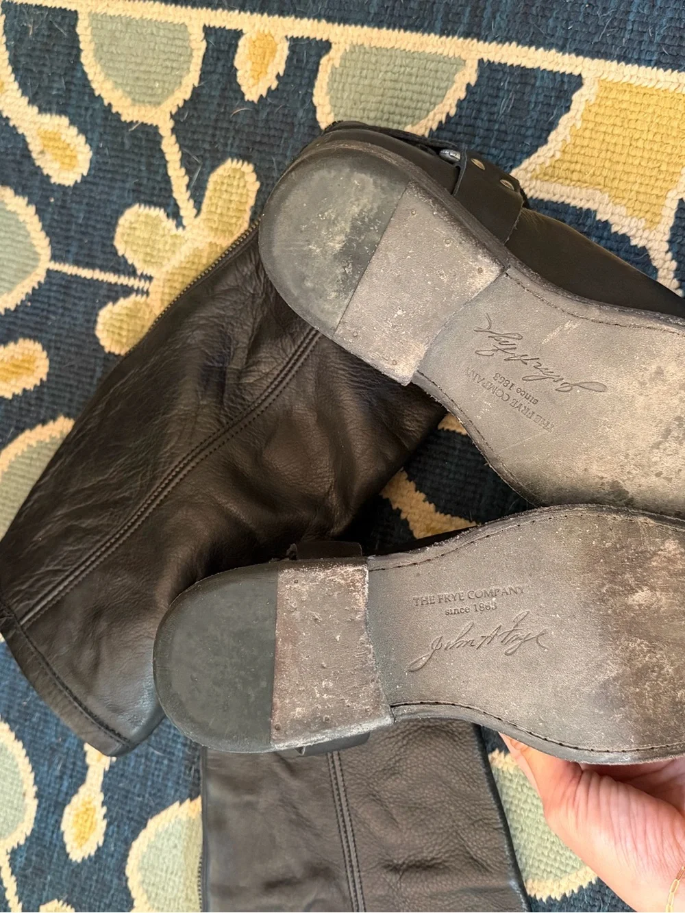 FRYE PHILLIP HARNESS TALL size 8